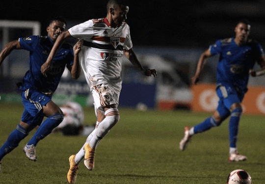 Caio se tornou um dos xodós da torcida do São Paulo (Foto: São Paulo FC)