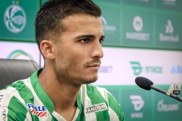 Fernando Alves/E.C Juventude/ Parede é o mais novo reforço apresentado no Juventude: 'Muita força de vontade e muito respeito ao clube'