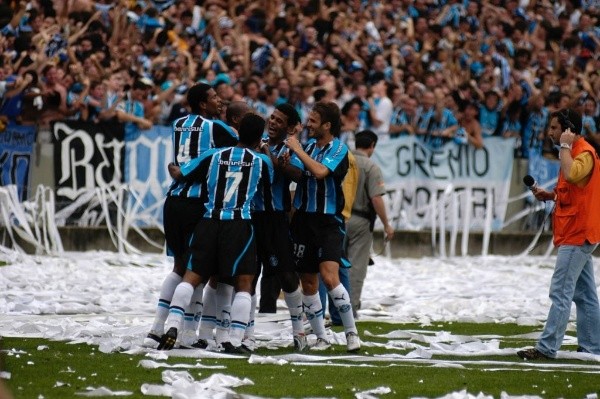 Fredy Vieira/Folhapress/ Batalha dos Aflitos: Relembre a campanha de acesso para à Série A do Campeonato Brasileiro Fredy Vieira/Folhapress/ Batalha dos Aflitos: Relembre a campanha de acesso para à Série A do Campeonato Brasileiro