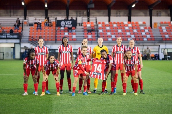 Xisco Navarro/SOPA Images/LightRocket via Getty Images | Jogadora recebeu apoio das companheiras de equipe durante periodo que ficou afastada