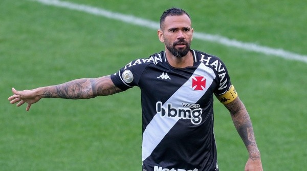 Leandro Castán está livre no mercado após 4 anos no Vasco (Foto: Marcello Zambrana/AGIF)