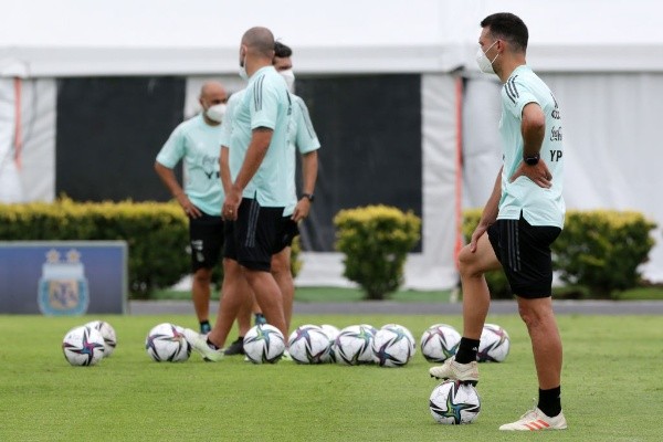 Daniel Jayo/Getty Images/ Lionel Scaloni já tem um substituto para o lugar de Messi para o duelo contra o Chile, pelas Eliminatórias 