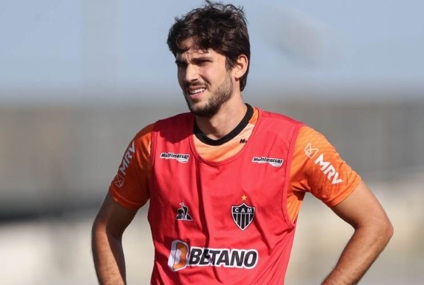 Foto: Pedro Souza/Atlético – Rabello tem recebido fortes sondagens da MLS e Atlético segurou zagueiro em 2022