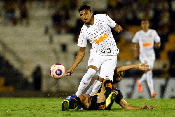 Thiago Calil/AGIF/ Venda de Ederson irá ajudar Corinthians bater meta estipulada em 2022.