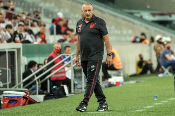 (Foto: Robson Mafra/AGIF) James Freitas fala sobre ataque do Athletico