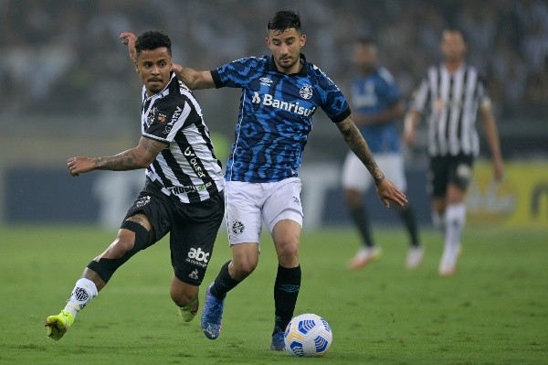 Foto:Pedro Vilela/Getty Images – Villasanti foi sondado por clubes do exterior e Grêmio aguarda por propostas