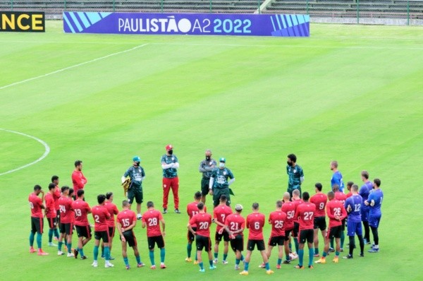 Elenco da Portuguesa terminou preparação para duelo contra o Monte Azul (Foto: Twitter oficial da Portuguesa)