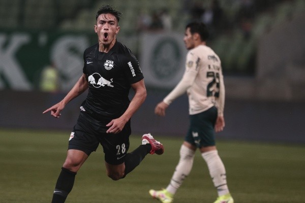 (Foto: Ettore Chiereguini/AGIF) TOmás Cuello segue sem futuro definido no Bragantino