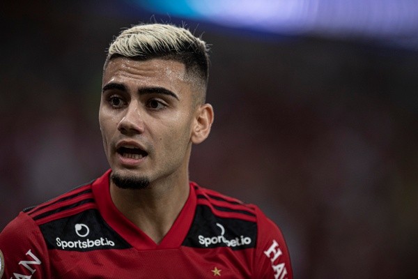 Foto: Jorge Rodrigues/AGIF – Andreas Pereira é o foco do Flamengo nesta viagem para a Europa