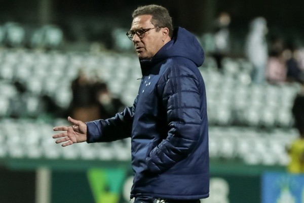 Luxemburgo está livre no mercado (Foto: Robson Mafra/AGIF)