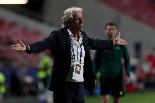 Foto:Pedro Fiúza/NurPhoto via Getty Images     Jorge Jesus vai conversar com o empresário sobre o Corinthians