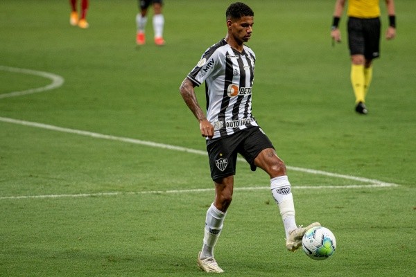 Foto: Alessandra Torres/AGIF – Marrony defendeu as camisas de Vasco e Atlético-MG antes de chegar ao futebol europeu