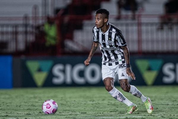 Foto:Heber Gomes/AGIF | Tchê Tchê está na mira do Fortaleza para 2022