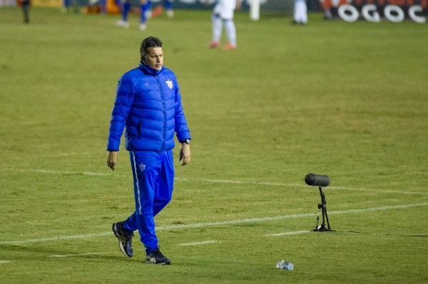 Marcos Zanutto/AGIF/ Claudinei Oliveira deixa o comando do Avaí; números do treinador foram os melhores dos últimos anos no clube