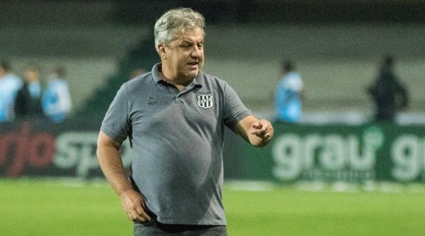 Ponte Preta tem apenas uma vitória no Paulistão (Foto: Robson Mafra/AGIF)