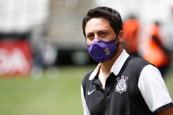 (Foto: ©Rodrigo Gazzanel / Ag. Corinthians) Arthur Elias treinador do Corinthians fala sobre a valorização do futebol feminino