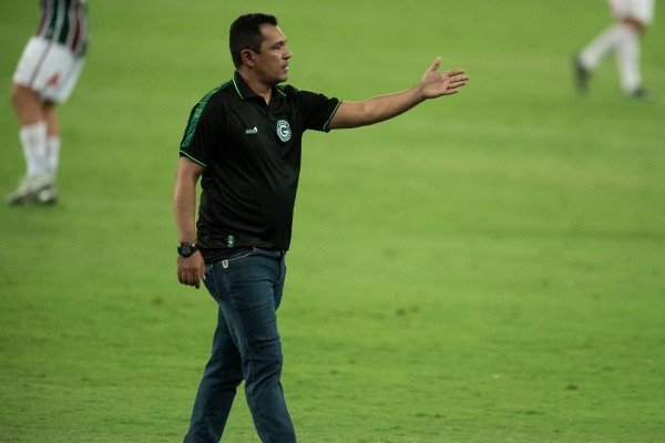Foto: Jorge Rodrigues/AGIF – Glauber Ramos treinador do Goiás