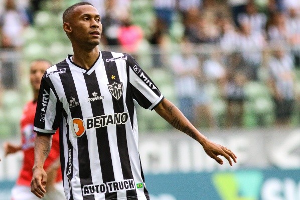 Foto: Fernando Moreno/AGIF – Ademir em ação pelo Atlético-MG