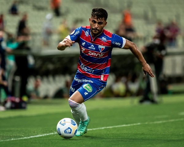 Foto: (Pedro Chaves/AGIF) - Ronald tem sido um dos destaques do Fortaleza desde o final do ano passado, gerando o interesse do Santos