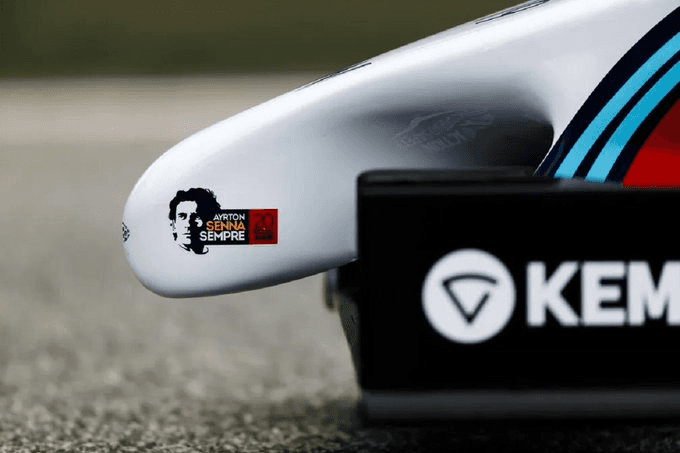 Foto Williams - Imagem da homenagem a Ayrton Senna que tinha nos carros da construtora