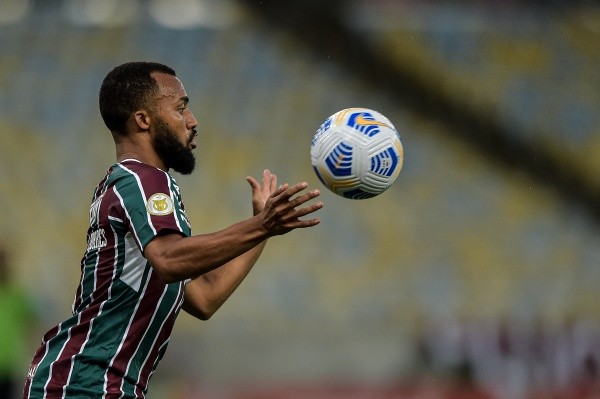 Samuel Xavier: de contrato renovado - Foto: Thiago Ribeiro/AGIF