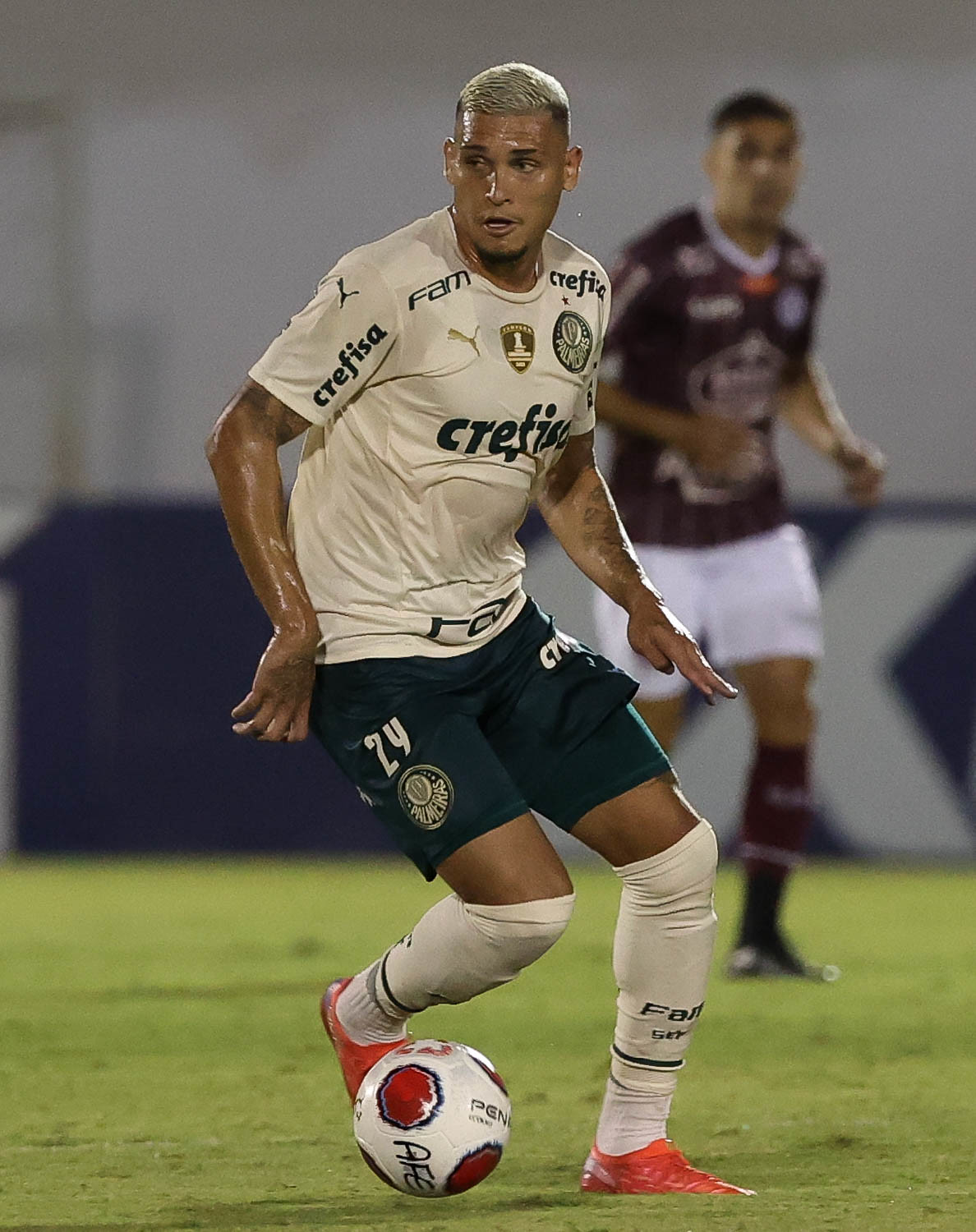 Foto: Flickr Oficial SE Palmeiras/Cesar Greco | Navarro foi o único 9 contratado para 2022