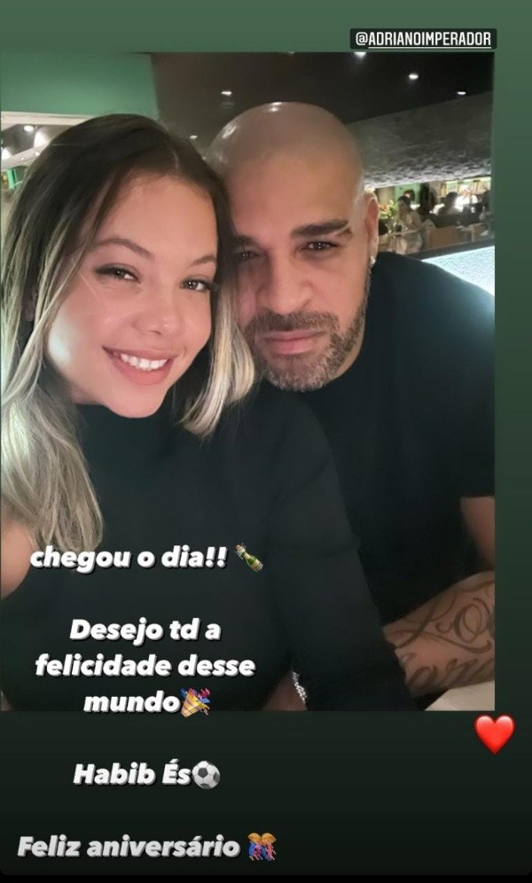 Reprodução/Instagram oficial de Céu Oliveira - Céu dá os parabéns ao Adriano.