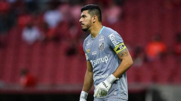 João Paulo está na mira do Flamengo (Foto: Pedro H. Tesch/AGIF)