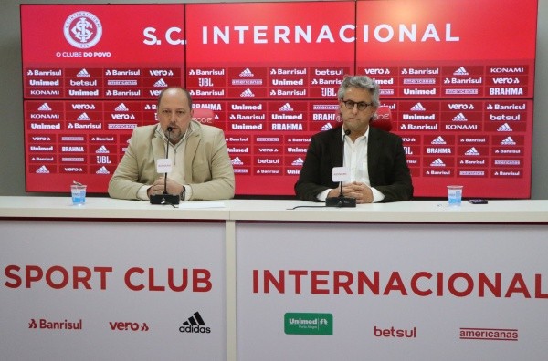 Papaléo pode deixar o cargo após o clássico - Foto: Ricardo Duarte/Internacional