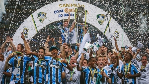 AFP / JEFFERSON BERNARDES/ Grêmio é o segundo maior campeão da Copa do Brasil. 