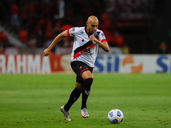 Foto: Maxi Franzoi/AGIF – Dudu tem um título de Campeonato Goiano pelo Dragão