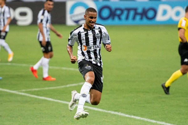 Jair tem a confiança da diretoria do Atlético-MG (Foto: Alessandra Torres/AGIF)