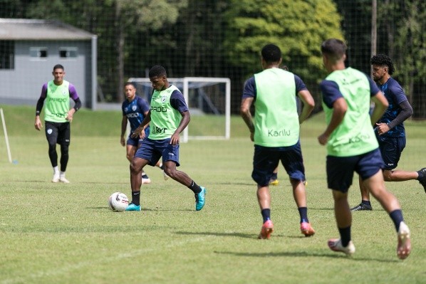 Foto: (Flickr Oficial Londrina/Ricardo Chicarelli/ Londrina EC.) - O Londrina finalizou, nesta sexta (25), sua preparação para o próximo jogo do Campeonato Paranaense