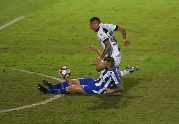 Foto: Rogério Capela/AGIF – O meia Thalles está inscrito para a reta final do Paulistão
