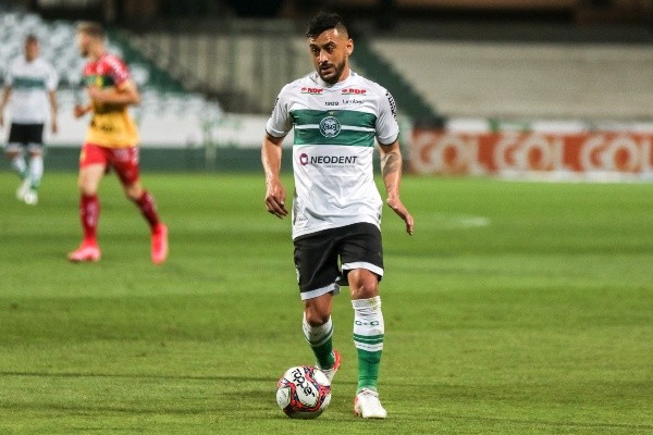 Foto: Robson Mafra/AGIF