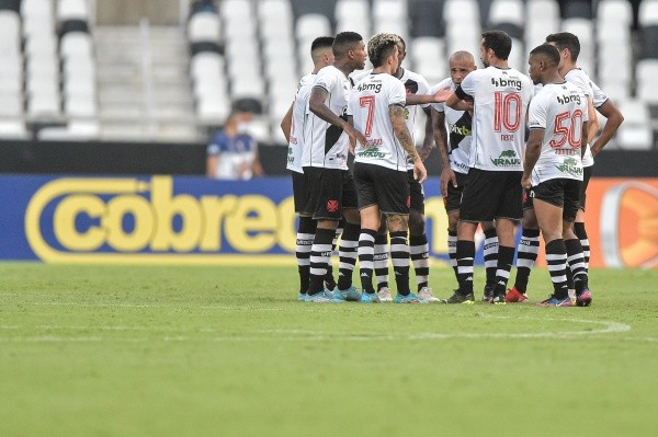 Foto: (Thiago Ribeiro/AGIF) - O Vasco ainda não venceu nenhum clássico em 2022