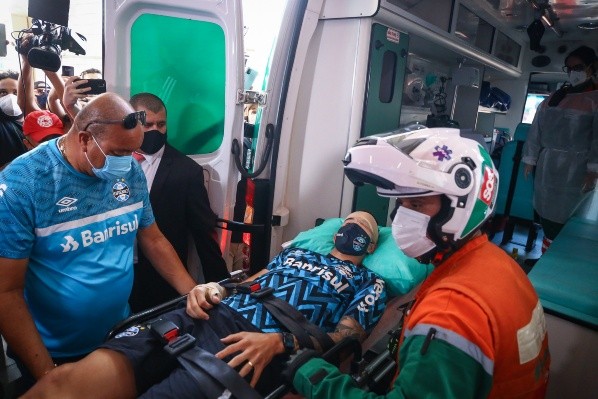 Foto: (Flickr Oficial Grêmio/Lucas Uebel/Grêmio FBPA) - Villasanti, do Grêmio, teve um traumatismo craniano e uma concussão cerebral após o ataque nas redondezas do Beira-Rio, mas está bem