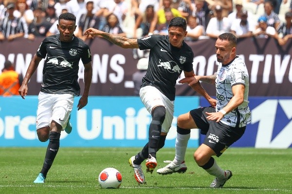 Marcello Zambrana/AGIF/ 'Aproveitar mais oportunidades'; Cleiton fala sobre derrota do RB Bragantino no Paulistão. Marcello Zambrana/AGIF/ 'Aproveitar mais oportunidades'; Cleiton fala sobre derrota do RB Bragantino no Paulistão.