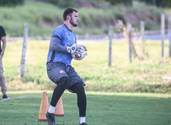Foto: (Flickr Oficial Náutico/Tiago Caldas/CNC) - Lucas Perri garantiu o status de titular no Náutico