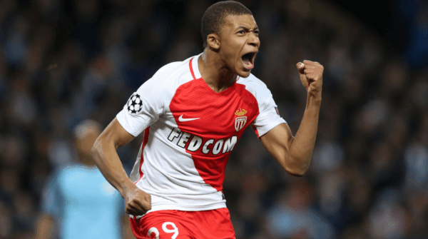 Martin Rickett/PA Images via Getty Images/ Mbappé no Monaco. 