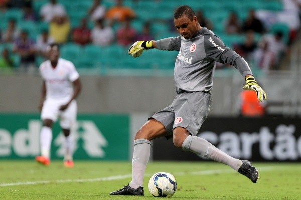 Foto: (Felipe Oliveira/Getty Images) - Depois de brilhar na Europa e na Seleção, Dida defendeu as duas cores do Gre-Nal