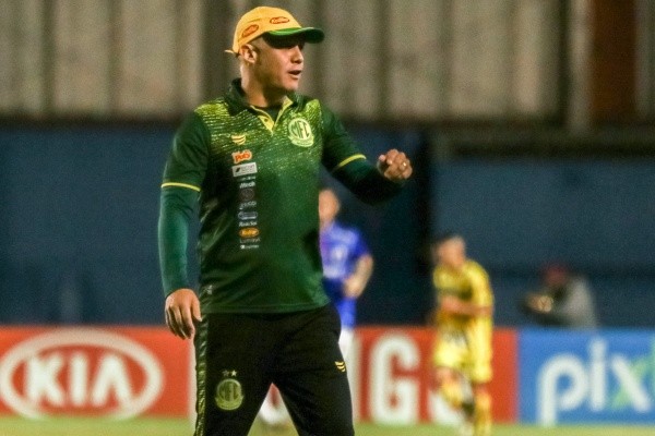 Robson Mafra/AGIF – Eduardo Baptista em sua passagem pelo Mirassol (2021)