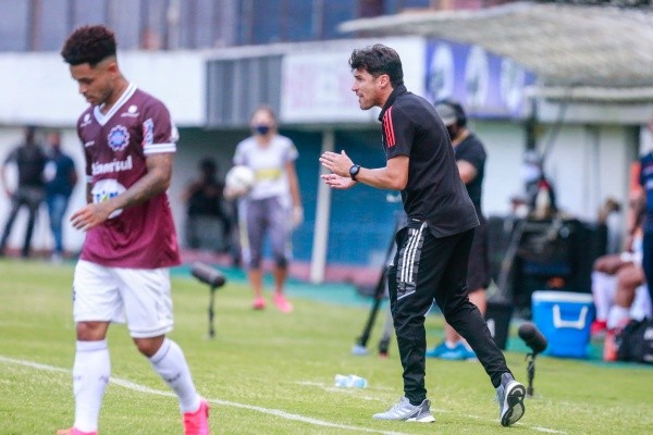 Luiz Erbes/AGIF/ Medina em campo com o Internacional. 
