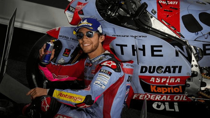 Foto: MotoGP oficial - Piloto Enea Bastianini