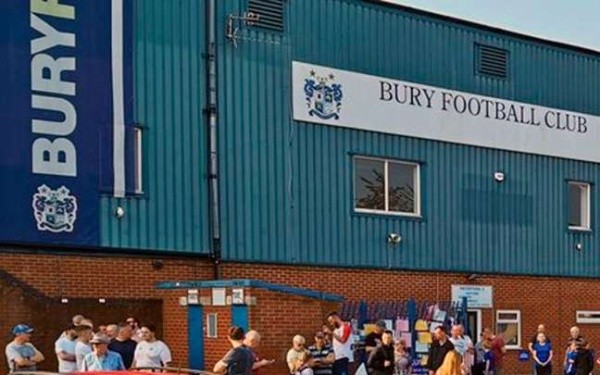 (Foto: Bury) – Bury