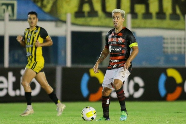 (Foto: Fernando Torres/AGIF) – Vitória