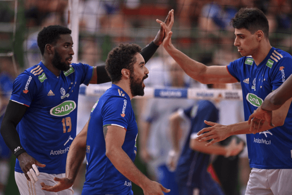 Foto Twitter Sada Cruzeiro - Jogadores durante partida