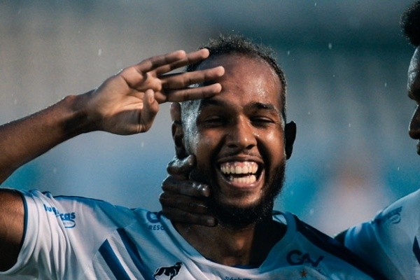 Foto: (Fernando Torres/AGIF) - Denílson deixa o CSA com apenas duas partidas disputadas