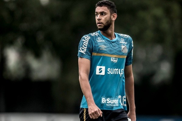 Foto: Ivan Storti/Santos FC – Robson Reisquase foi negociado em definitivo com o Galatasaray em janeiro