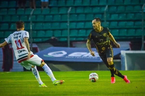 Chrystian (E): Procurado pelo Inter - Foto: R.Pierre/AGIF